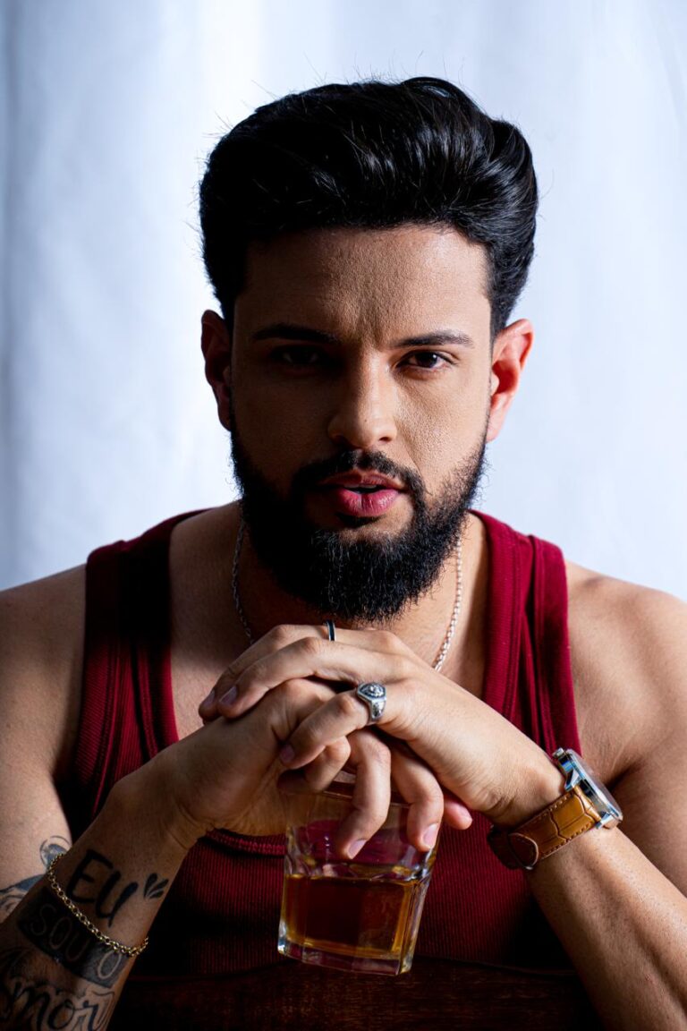 Vini Drumond se apresenta em dois rodeios neste mês de agosto